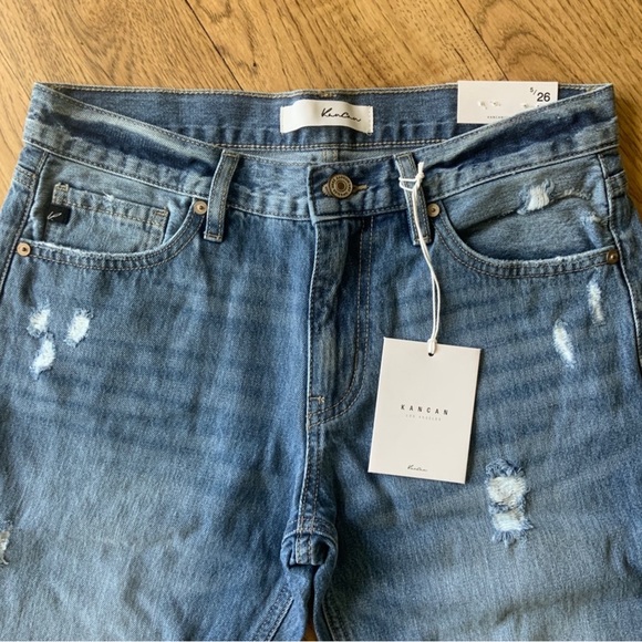 Kancan Mid-Rise Boyfriend Medium Wash Distressed Relaxed Fit Jeans Women’s NWT - Picture 6 of 14